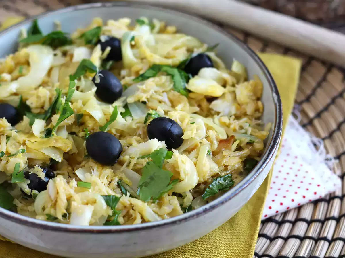 Bacalhau à Brás, egy egyszerű és ízletes hagyományos portugál recept - fotó 2