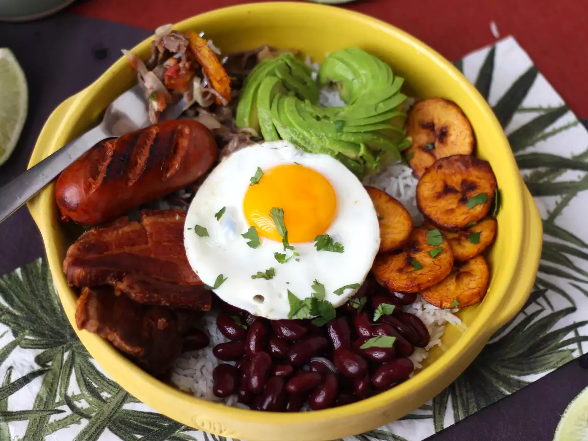 Bandeja Paisa, a kolumbiai étel tele ízekkel és hagyományokkal - fotó 6