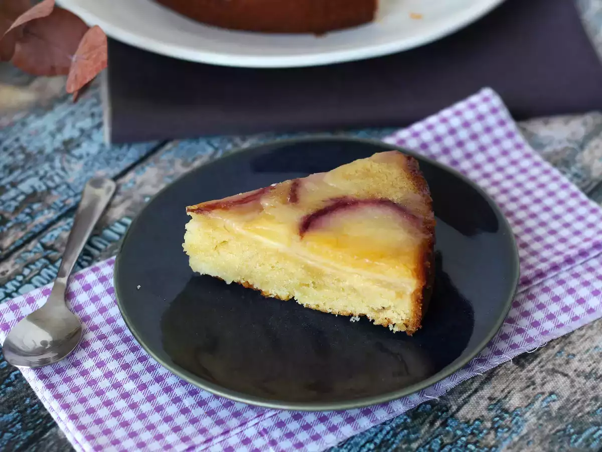 Barackos torta, nedves, olvadó és karamellás - fotó 3