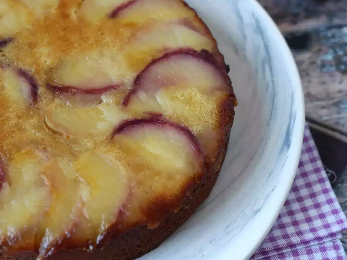 Barackos torta, nedves, olvadó és karamellás - fotó 9