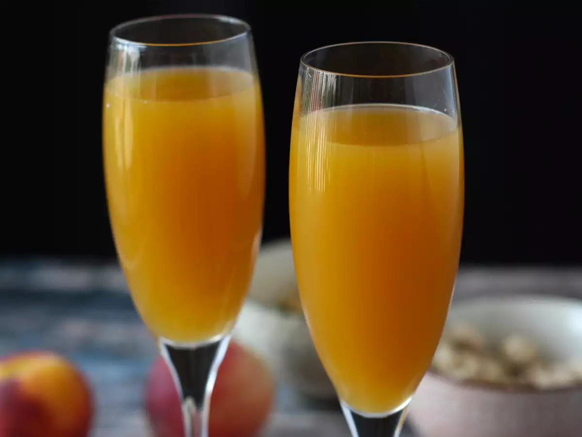 Bellini, az egyszerű olasz barackkoktél, amit otthon is elkészíthetsz! - fotó 2
