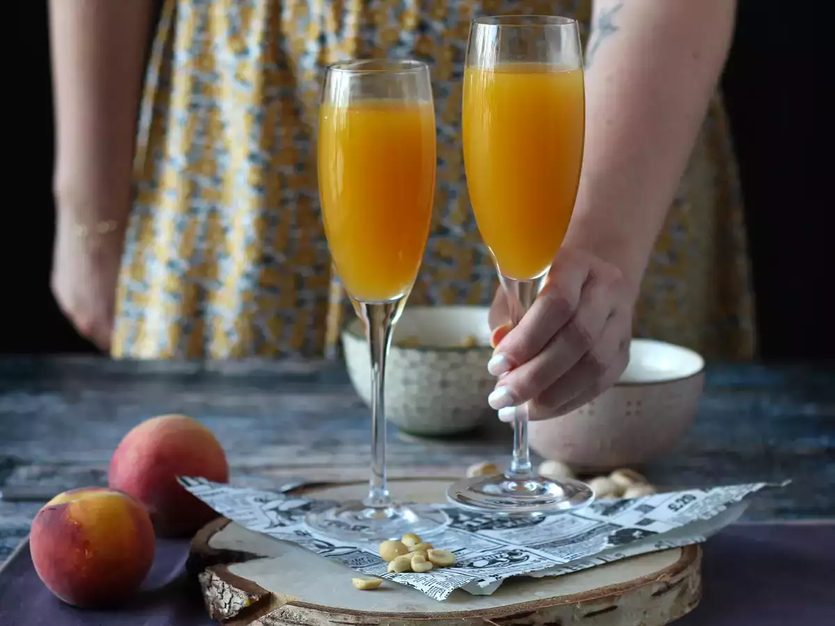 Bellini, az egyszerű olasz barackkoktél, amit otthon is elkészíthetsz! - fotó 3