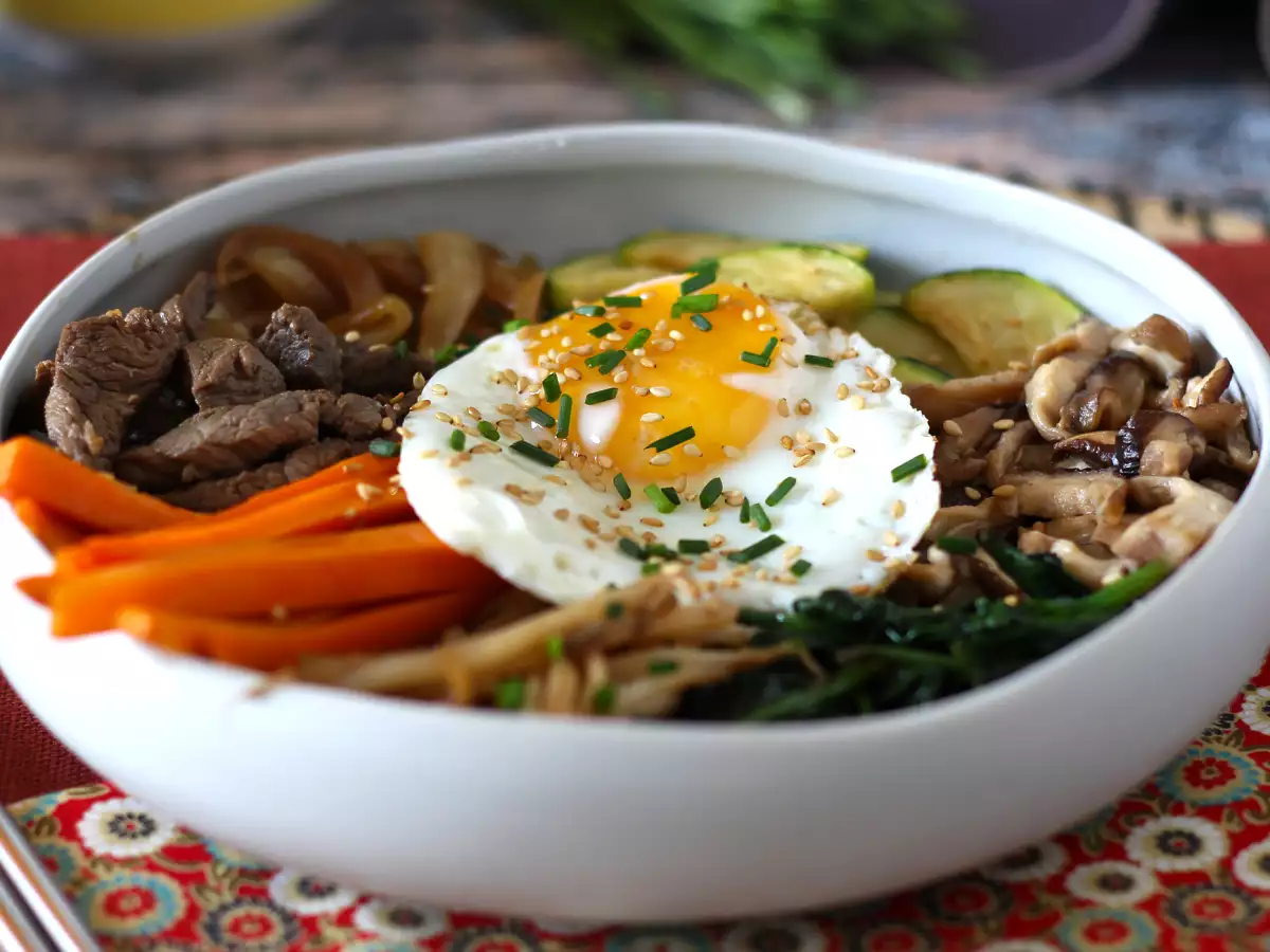 Bibimbap, a hagyományos koreai étel - fotó 7
