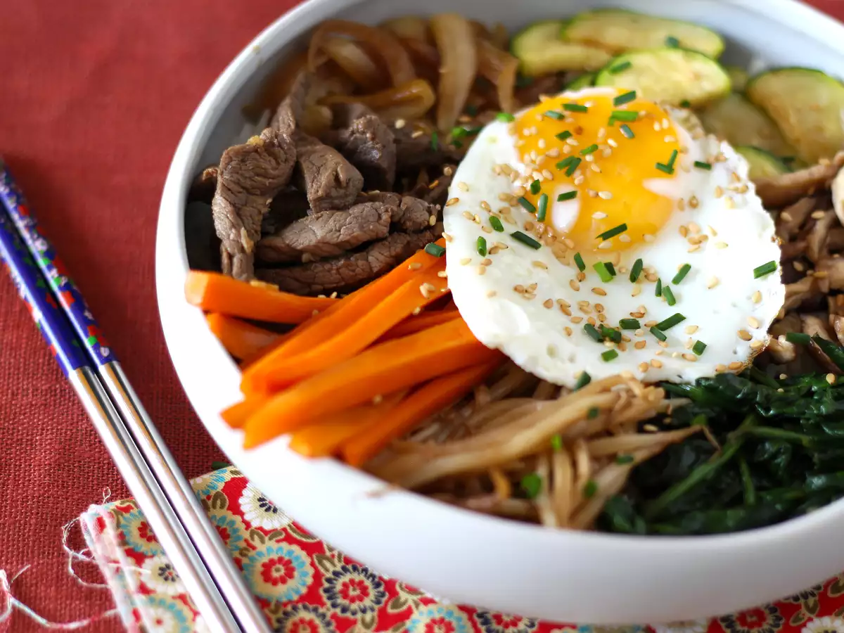 Bibimbap, a hagyományos koreai étel - fotó 8