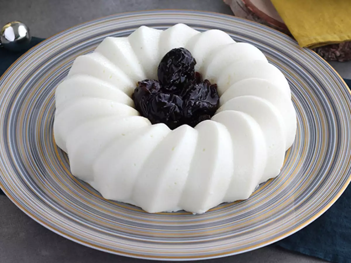 Blanc manger kókusz és aszalt szilva coulis - fotó 2