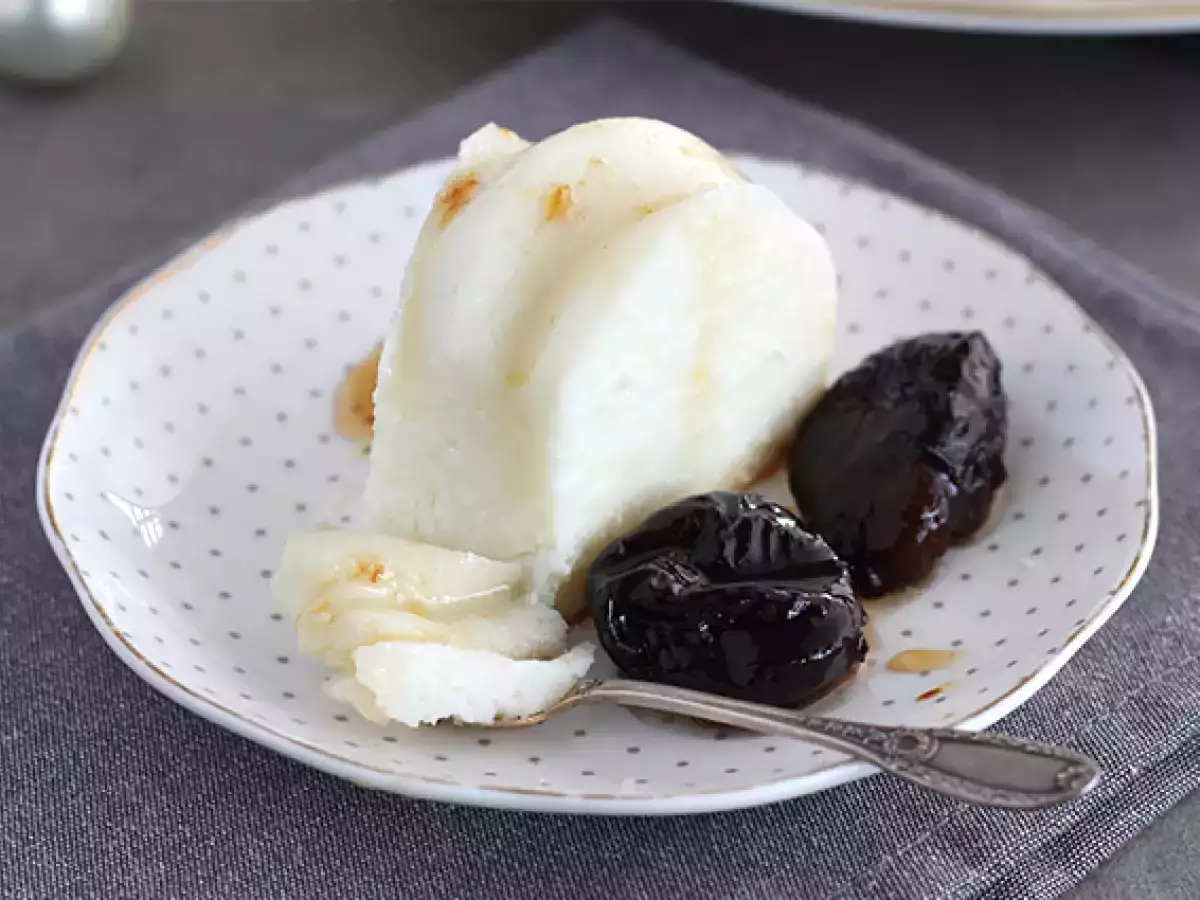 Blanc manger kókusz és aszalt szilva coulis - fotó 3