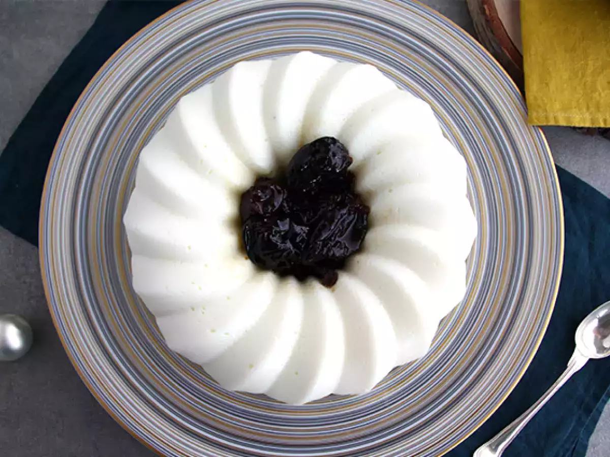 Blanc manger kókusz és aszalt szilva coulis - fotó 4