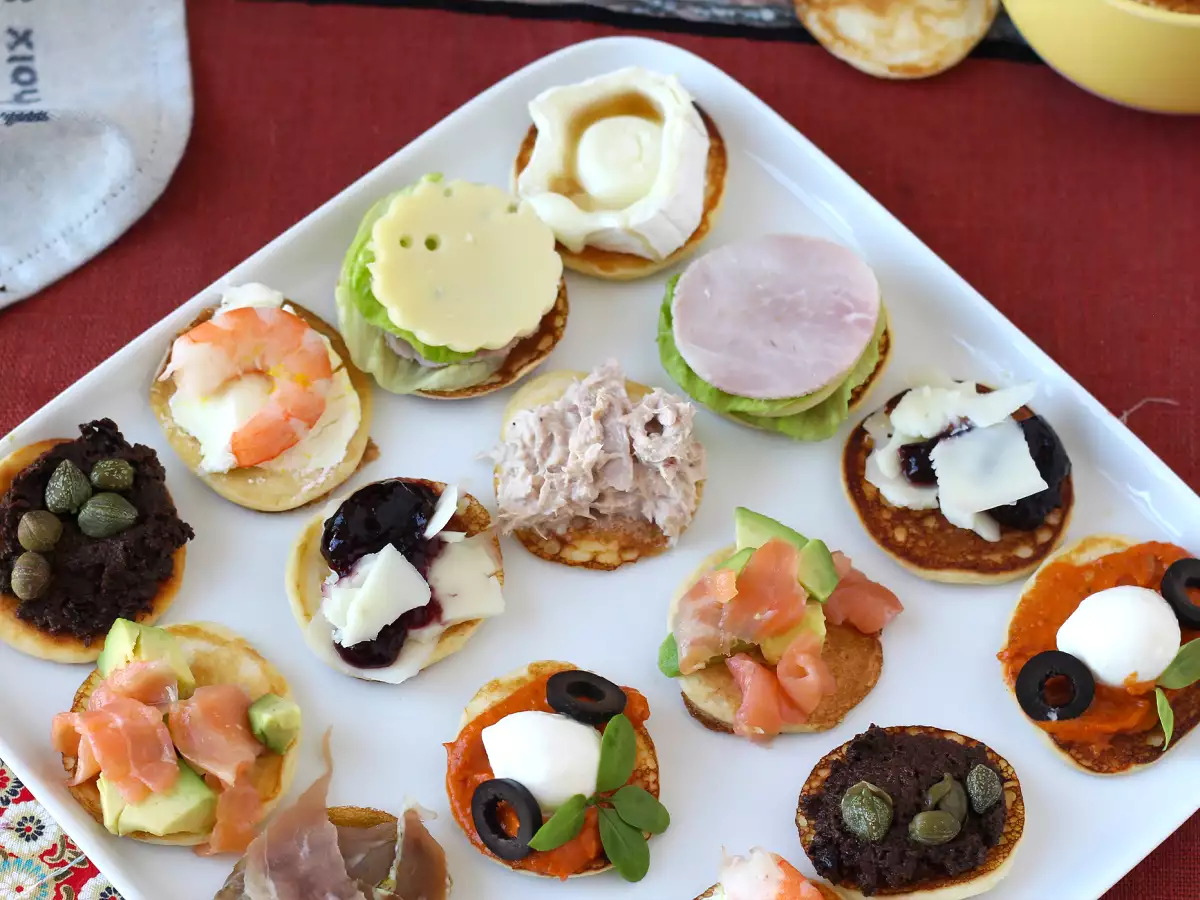 Blini tál töltelékkel, a tökéletes változatos aperitif az ünnepi szezonban - fotó 2