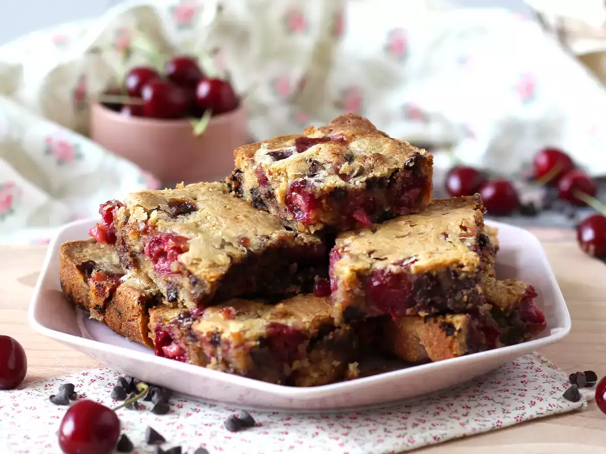 Blondie cseresznye és csokoládé, a tökéletes ropogós és fondant torta - fotó 6