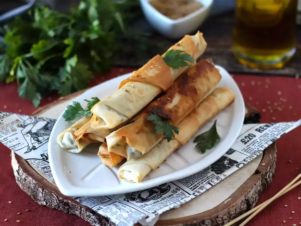 Börek feta sajttal és petrezselyemmel