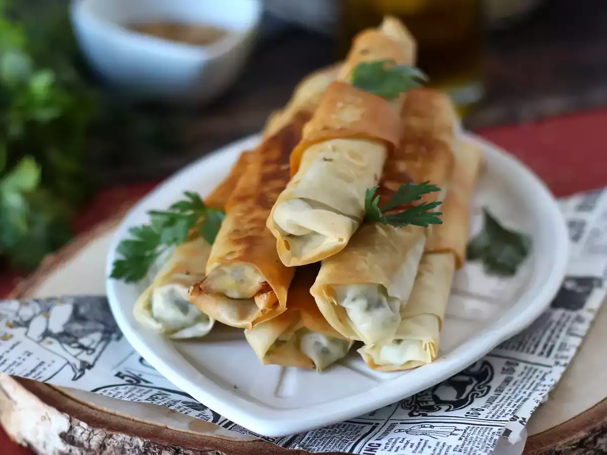 Börek feta sajttal és petrezselyemmel - fotó 3