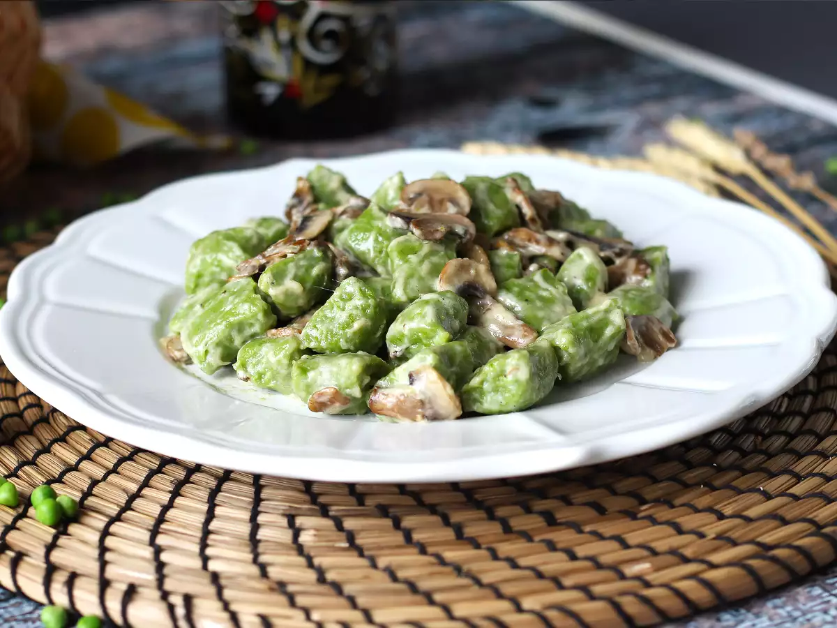 Borsó gnocchi gombamártással - fotó 3