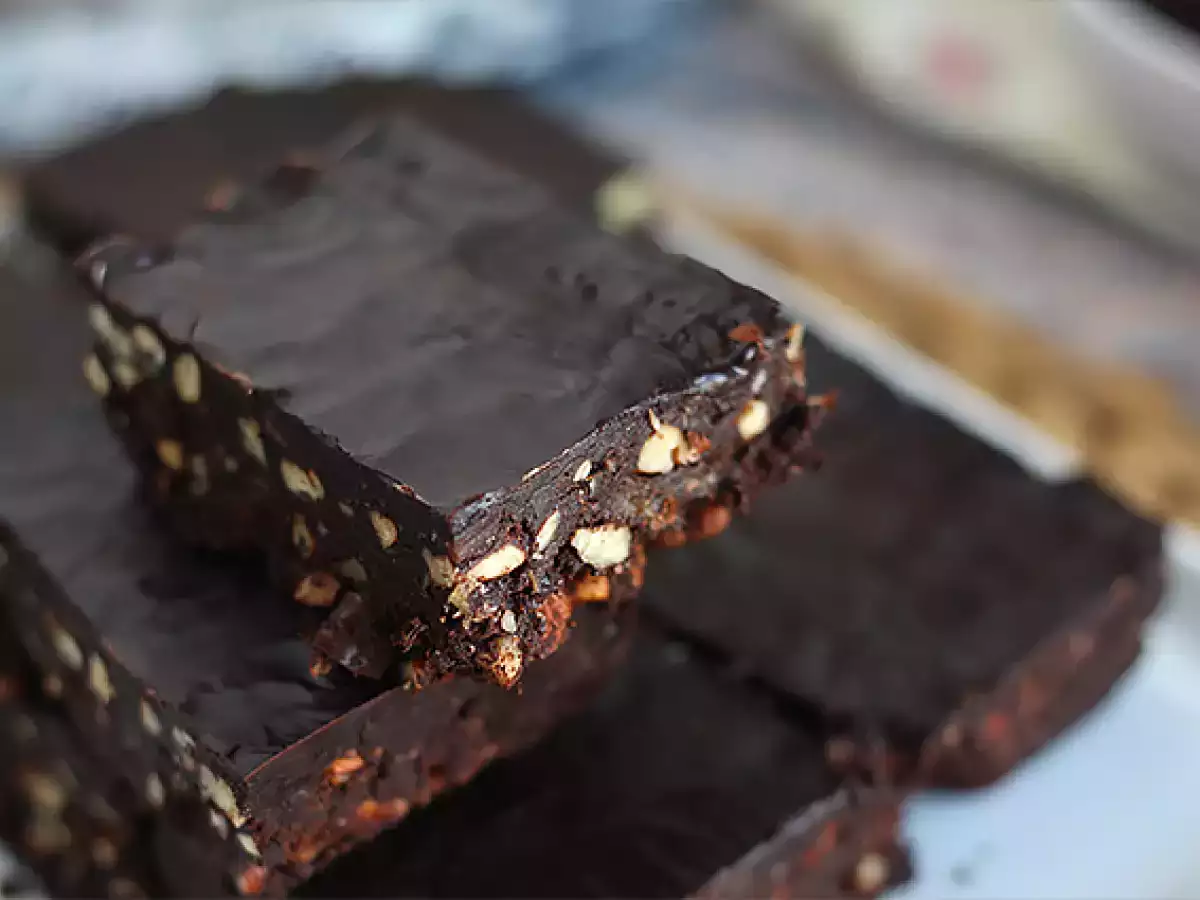 Brawnie - Nyers datolyás brownie - fotó 2