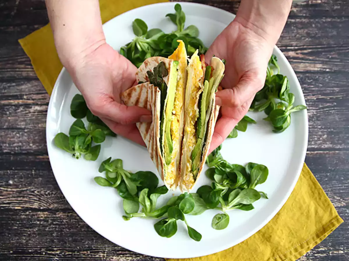 Brunch-stílusú pirított wrap - Tortilla Wrap Hack - fotó 3