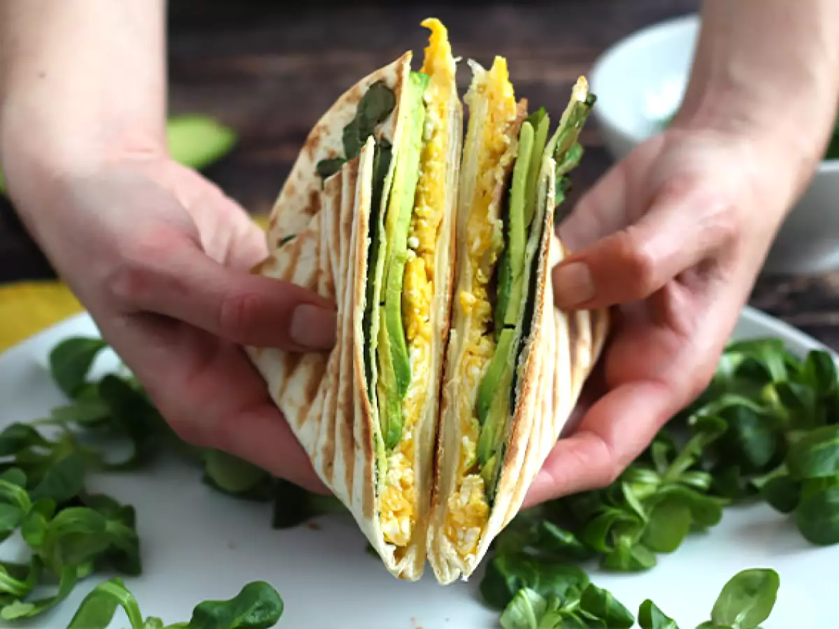 Brunch-stílusú pirított wrap - Tortilla Wrap Hack - fotó 4