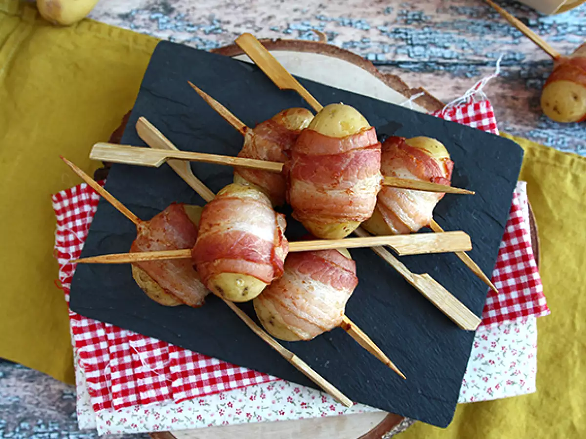 Burgonya és füstölt szalonna nyársak aperitifként - fotó 3