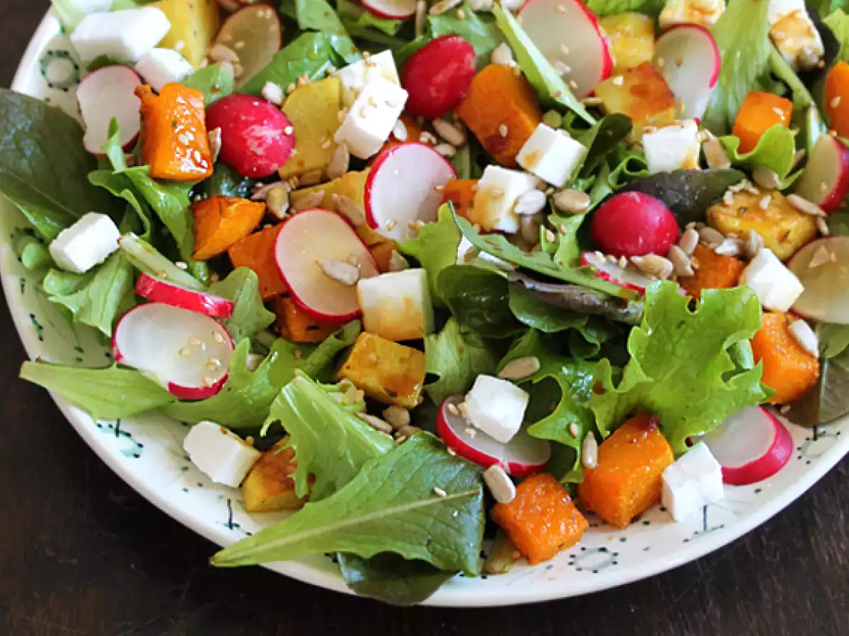 Butternut, burgonya, retek és feta saláta - fotó 2
