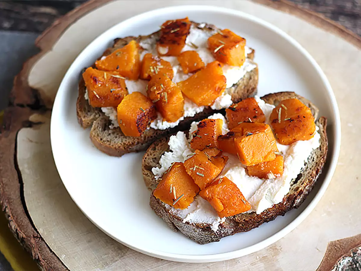 Butternut ricotta és tojás szendvicsek - fotó 5