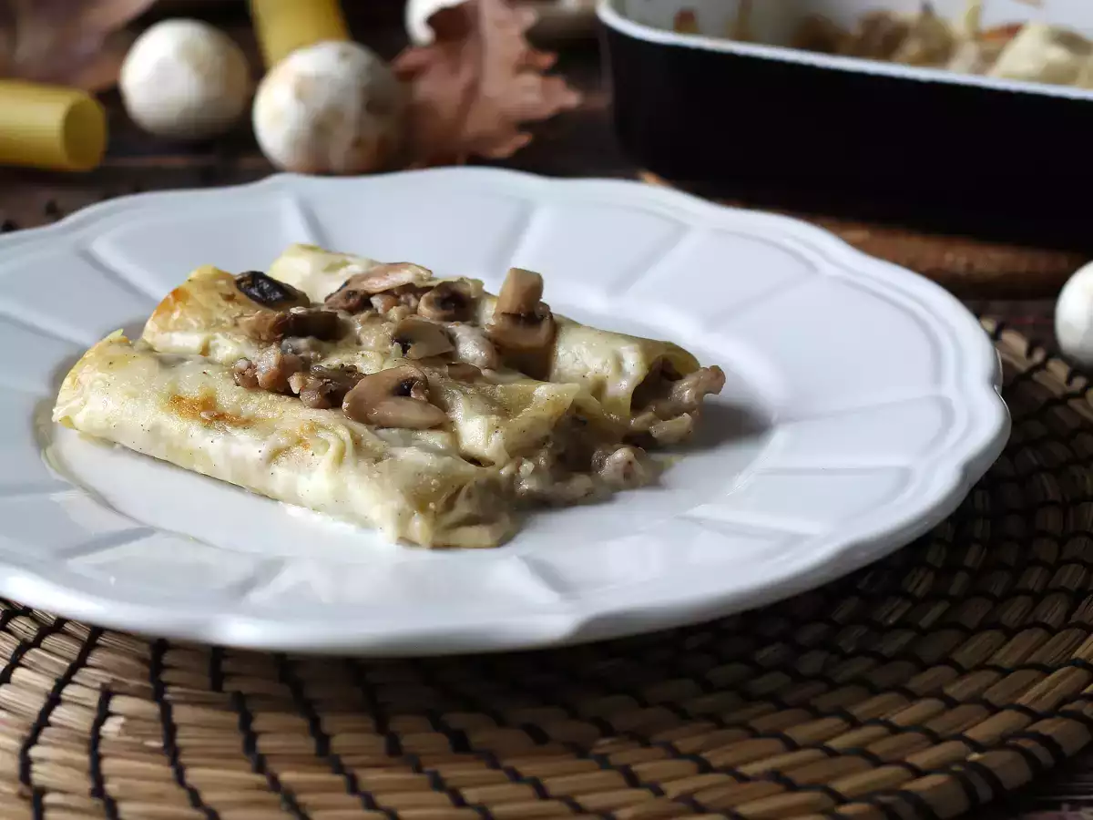 Cannelloni gomba és kolbász: egy gazdag és ízletes első fogás - fotó 3