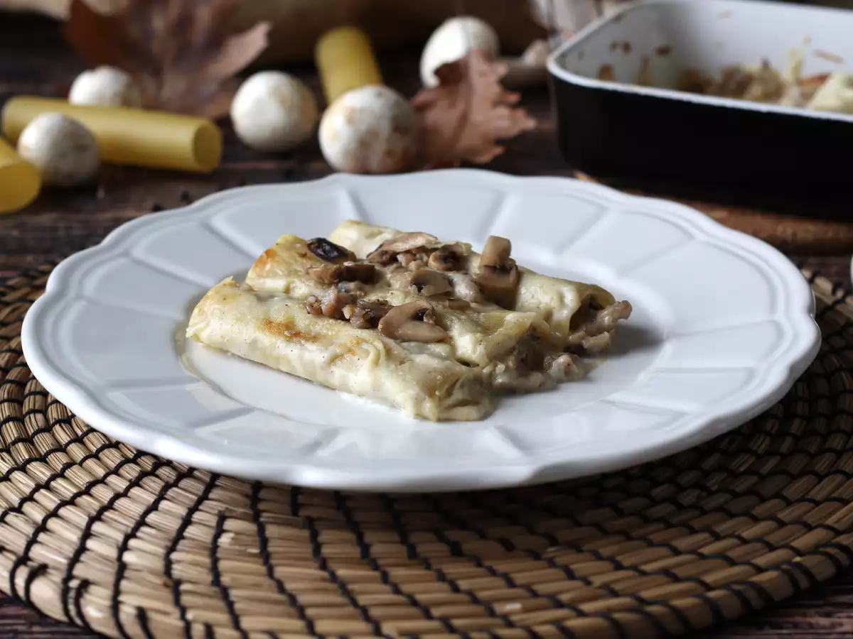 Cannelloni gomba és kolbász: egy gazdag és ízletes első fogás - fotó 5