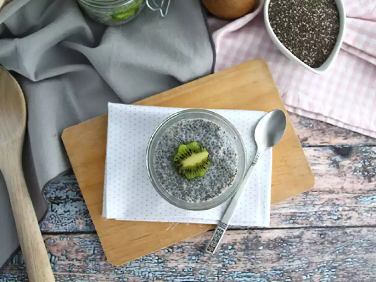 Chia mag puding kiwi gyümölccsel - fotó 3