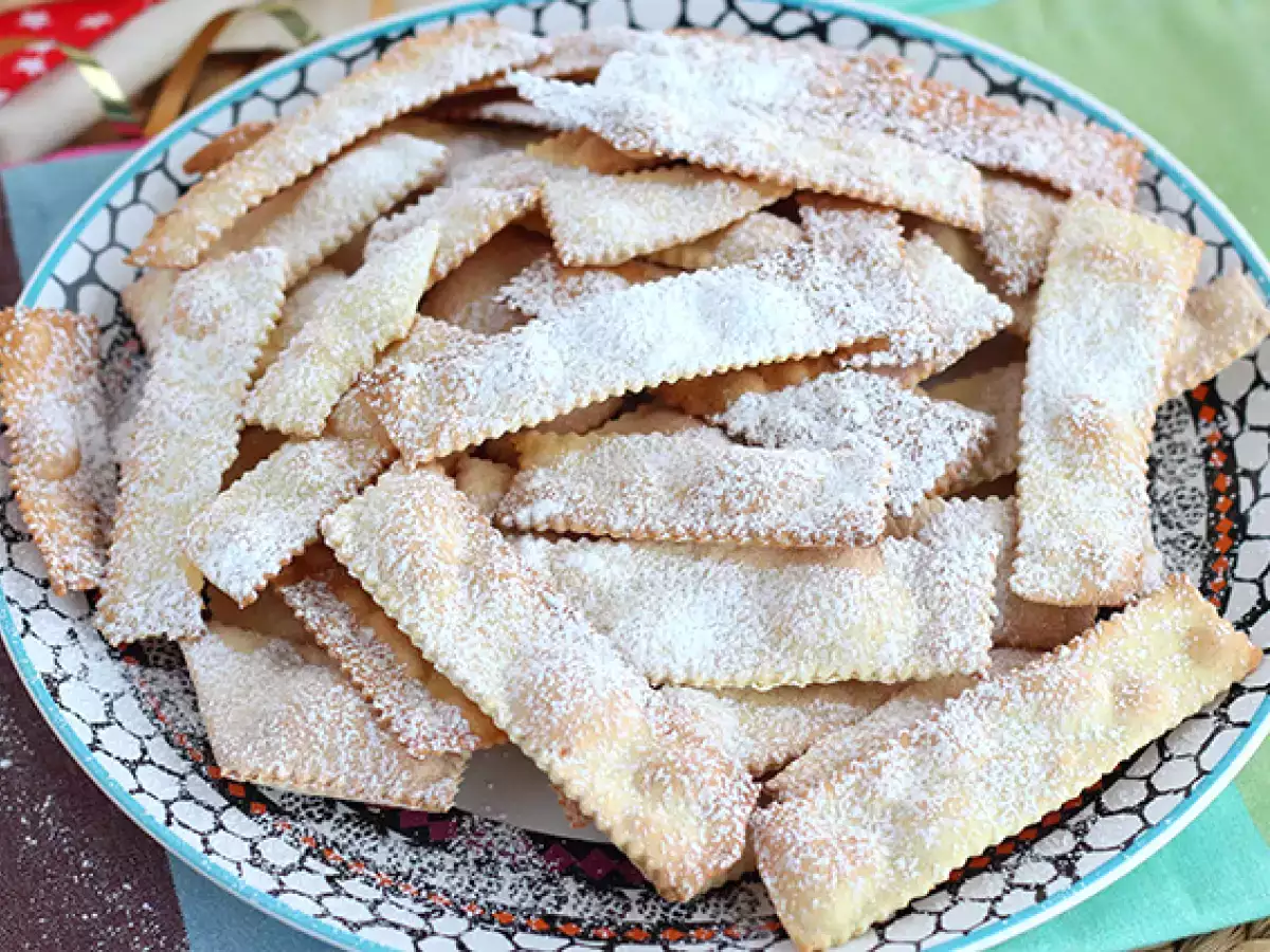 Chiacchiere di carnevale - Olasz sült bogáncsok - fotó 4