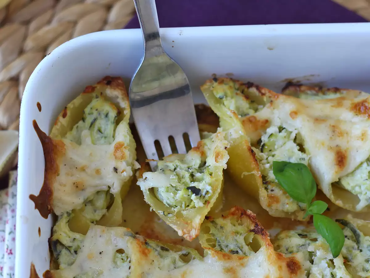 Conchiglioni töltött ricotta, cukkini és citrom: krémes és au gratin a sütőben - fotó 4