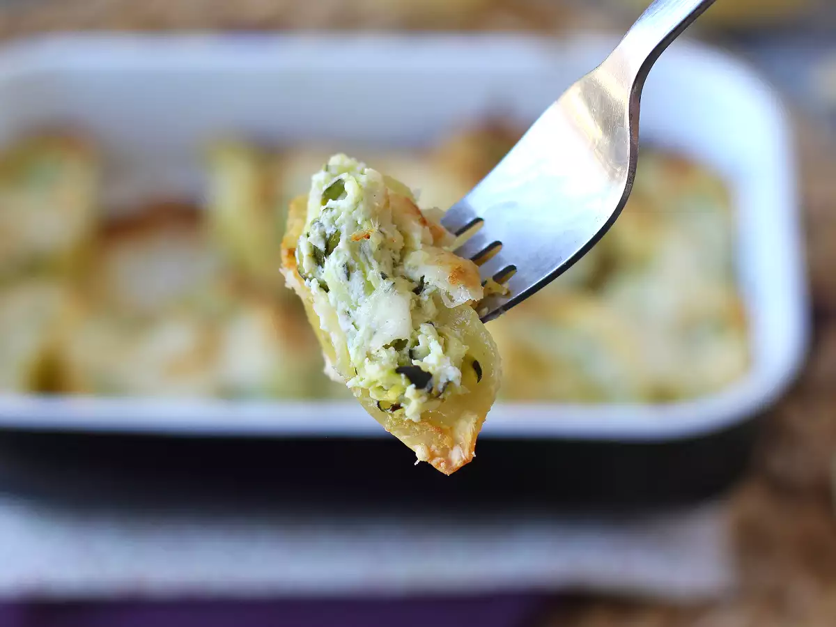 Conchiglioni töltött ricotta, cukkini és citrom: krémes és au gratin a sütőben - fotó 7