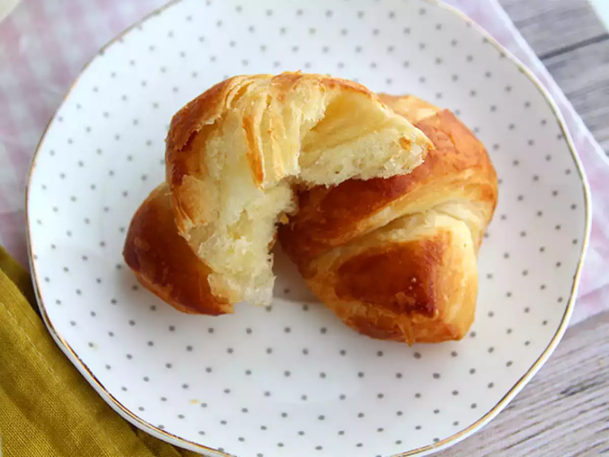 Croissantok lépésről lépésre - fotó 4