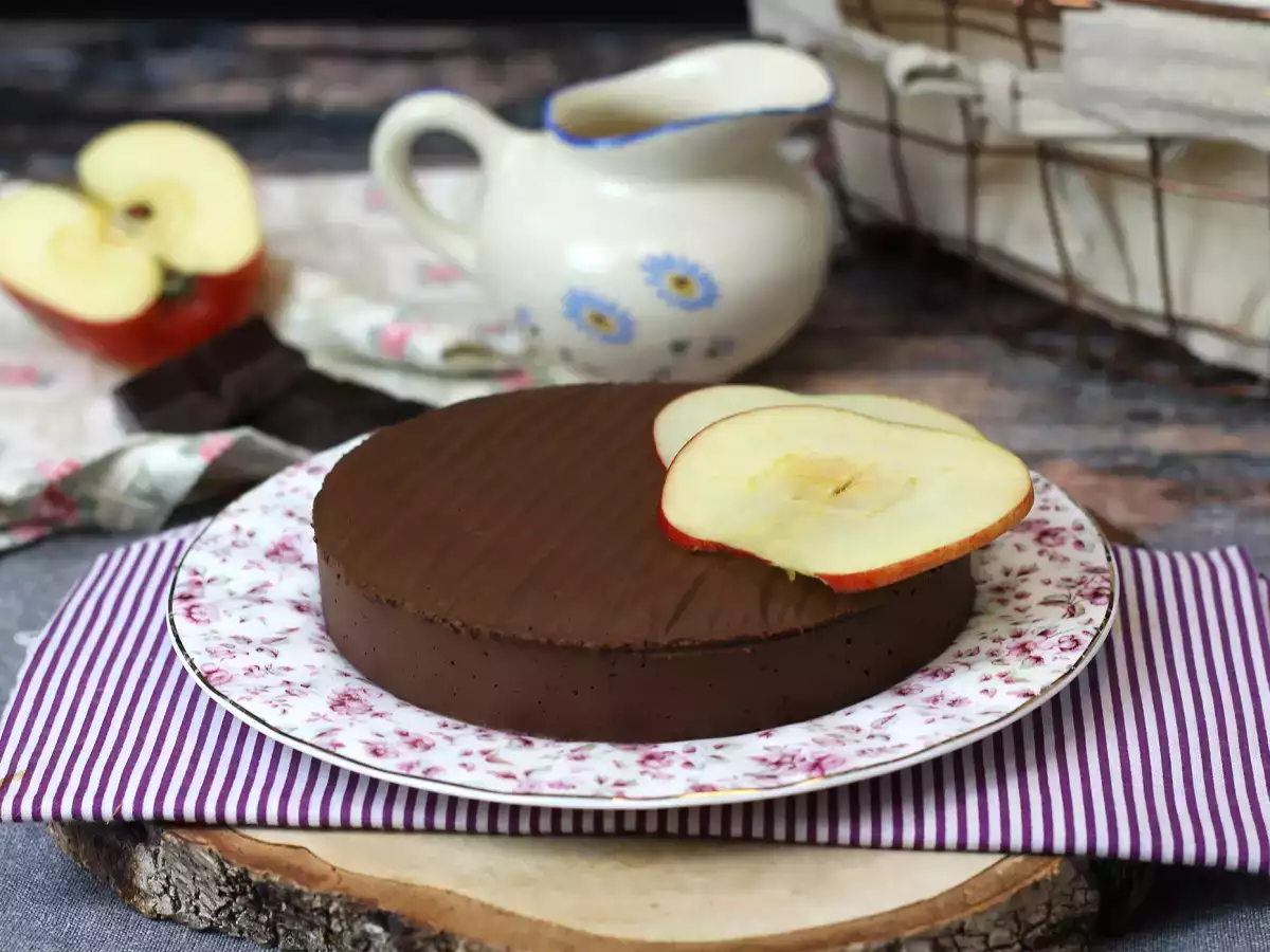 Csokoládés almás fudge, egy szuperegyszerű desszert, amit mindössze 2 hozzávalóból készíthetsz! - fotó 2