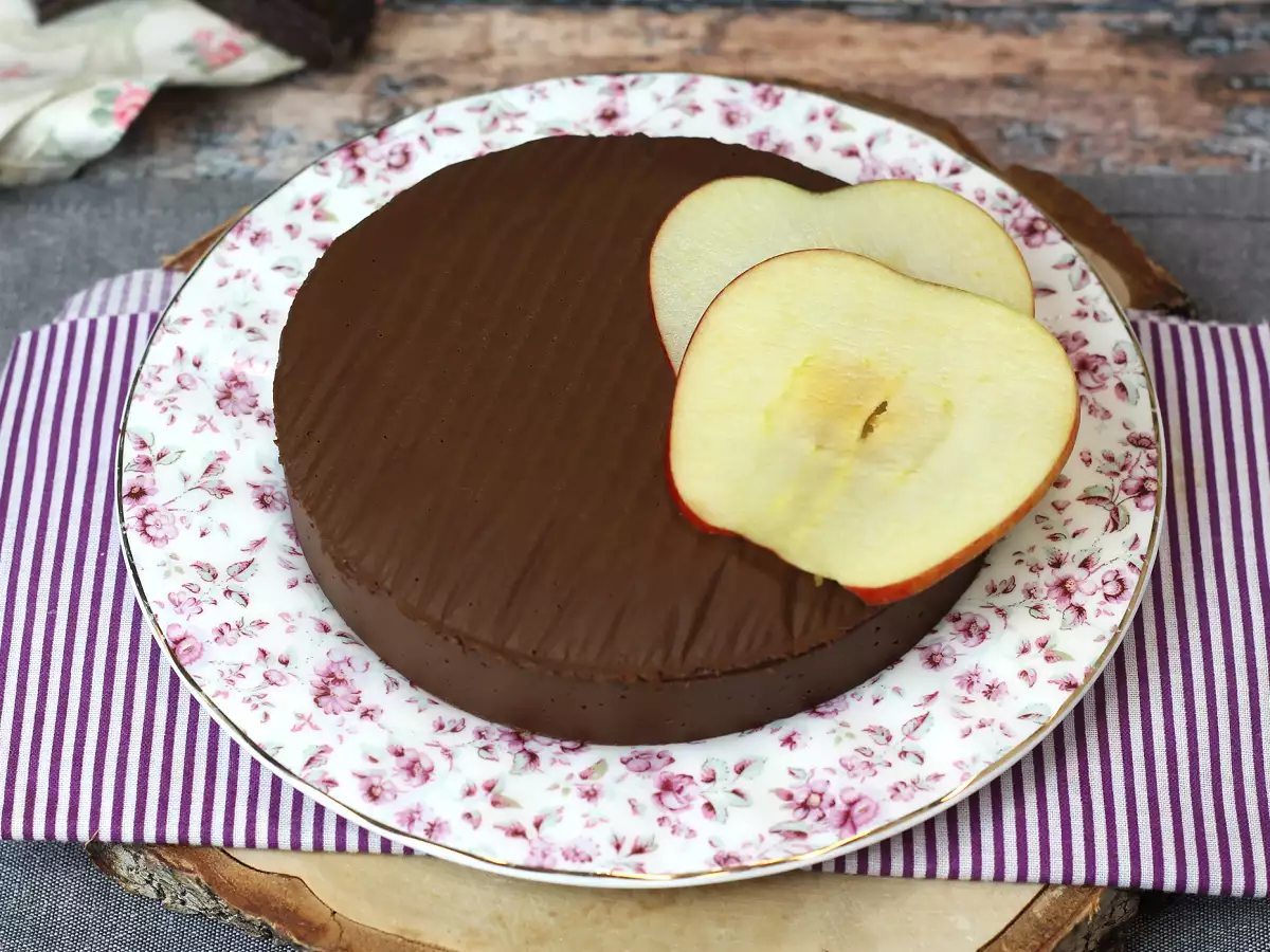 Csokoládés almás fudge, egy szuperegyszerű desszert, amit mindössze 2 hozzávalóból készíthetsz! - fotó 3