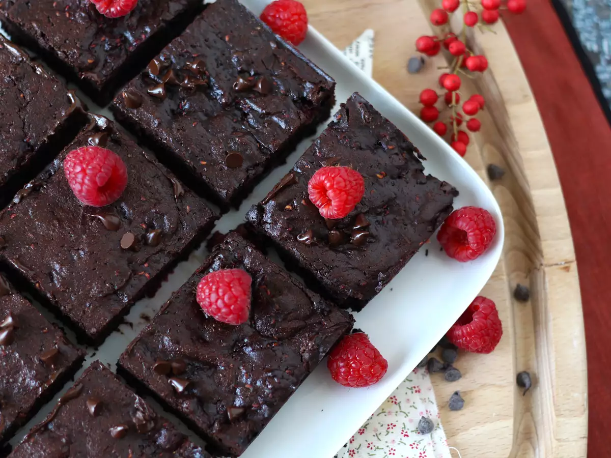 Csokoládés málnás brownie, tiszta élvezet! - fotó 6