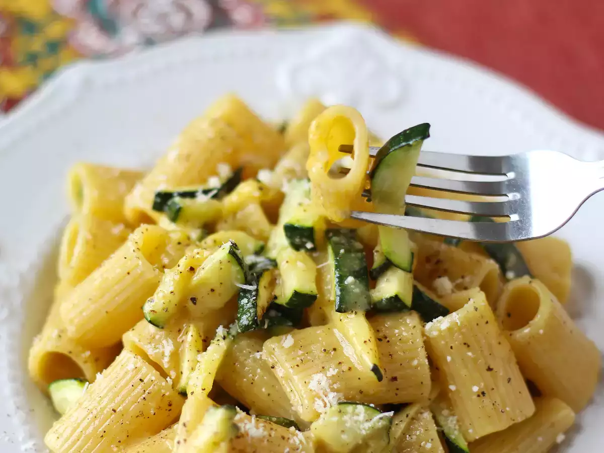 Cukkini carbonara: a könnyen elkészíthető vegetáriánus recept - fotó 2
