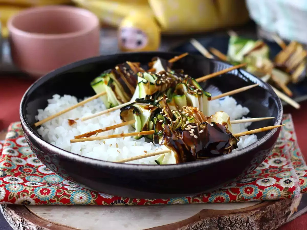 Cukkini kebab finom, fűszeres ázsiai mártással - fotó 6