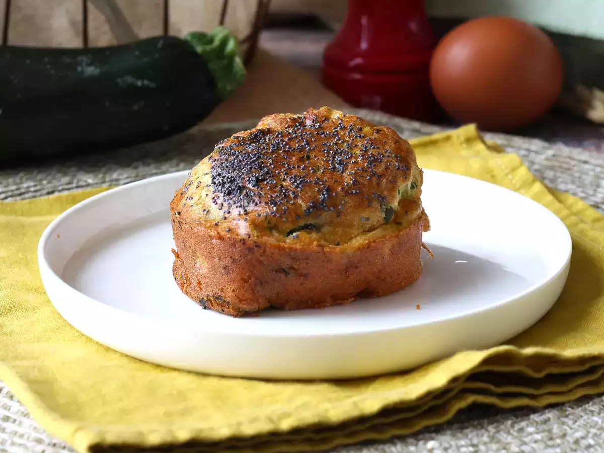 Cukkini muffinok légsütőben: a könnyű és pelyhes recept - fotó 3