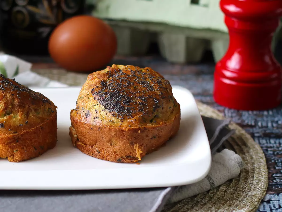 Cukkini muffinok légsütőben: a könnyű és pelyhes recept - fotó 4