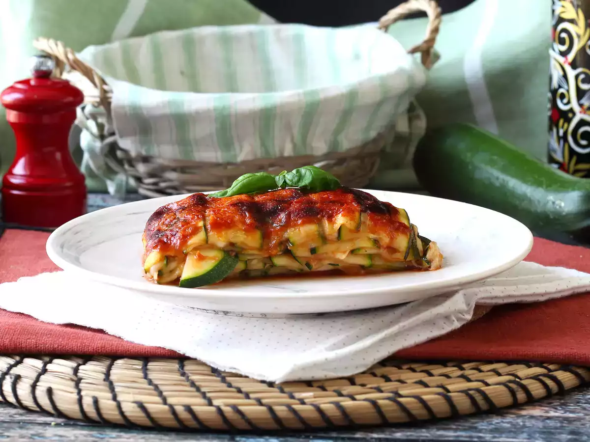 Cukkini parmigiana légfritőzben: gyors, könnyű és ropogós - fotó 2