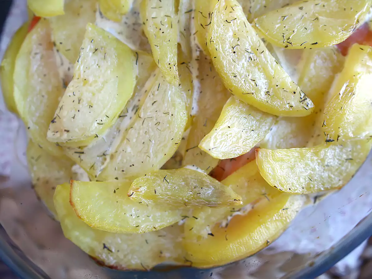 Egyszerű burgonyás és füstölt lazacos gratin! - fotó 2