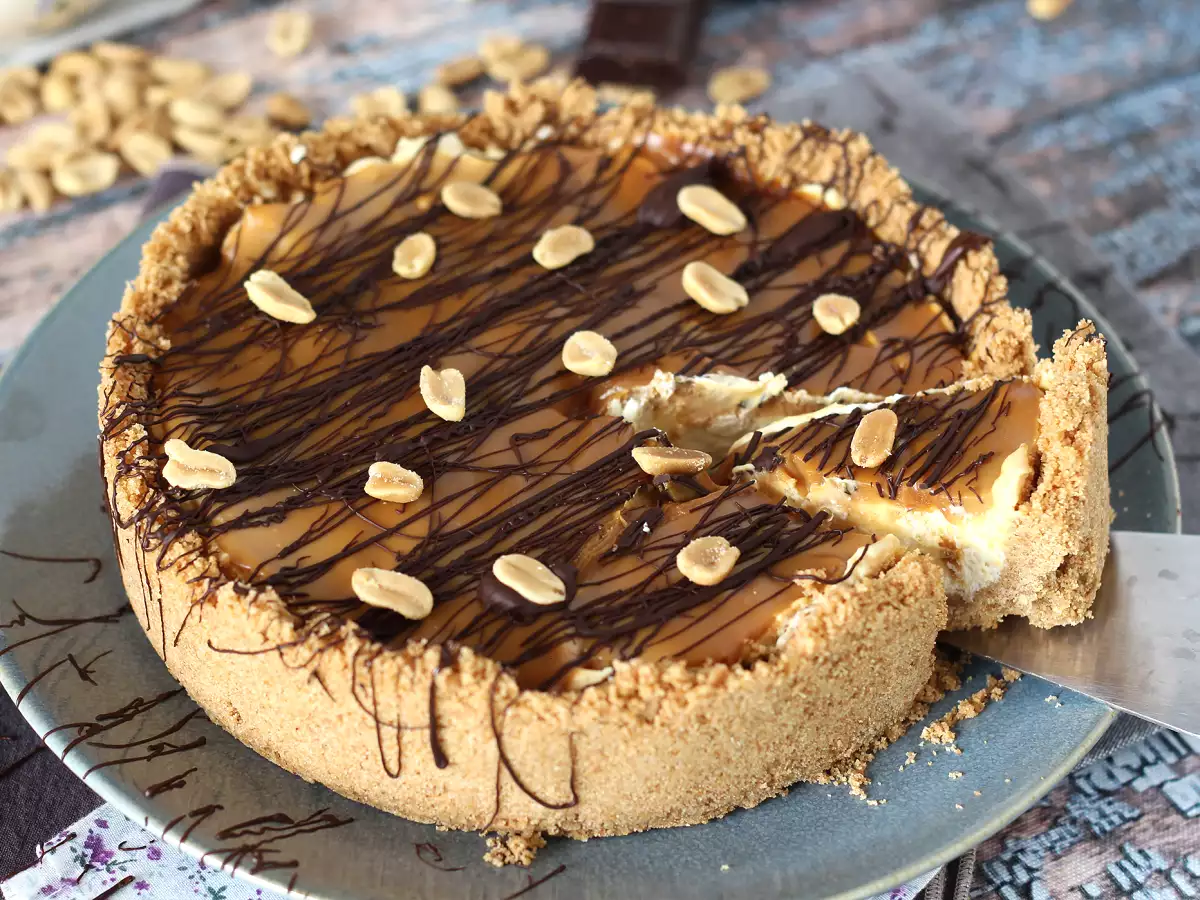 Extra-finom Snickers-stílusú sajttorta - fotó 3