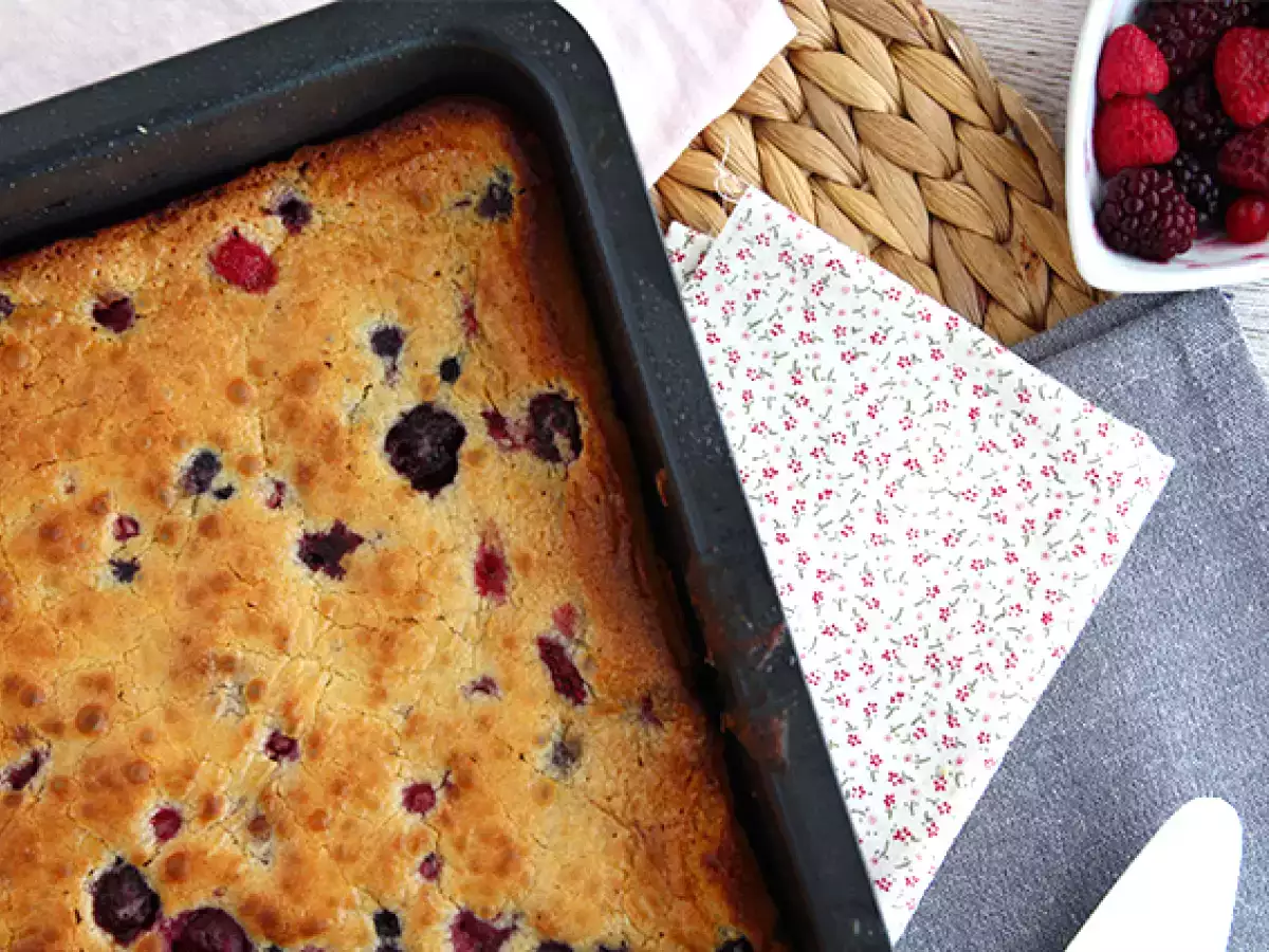 Fehér csokoládé és piros gyümölcsös brownie (Blondie) - fotó 4