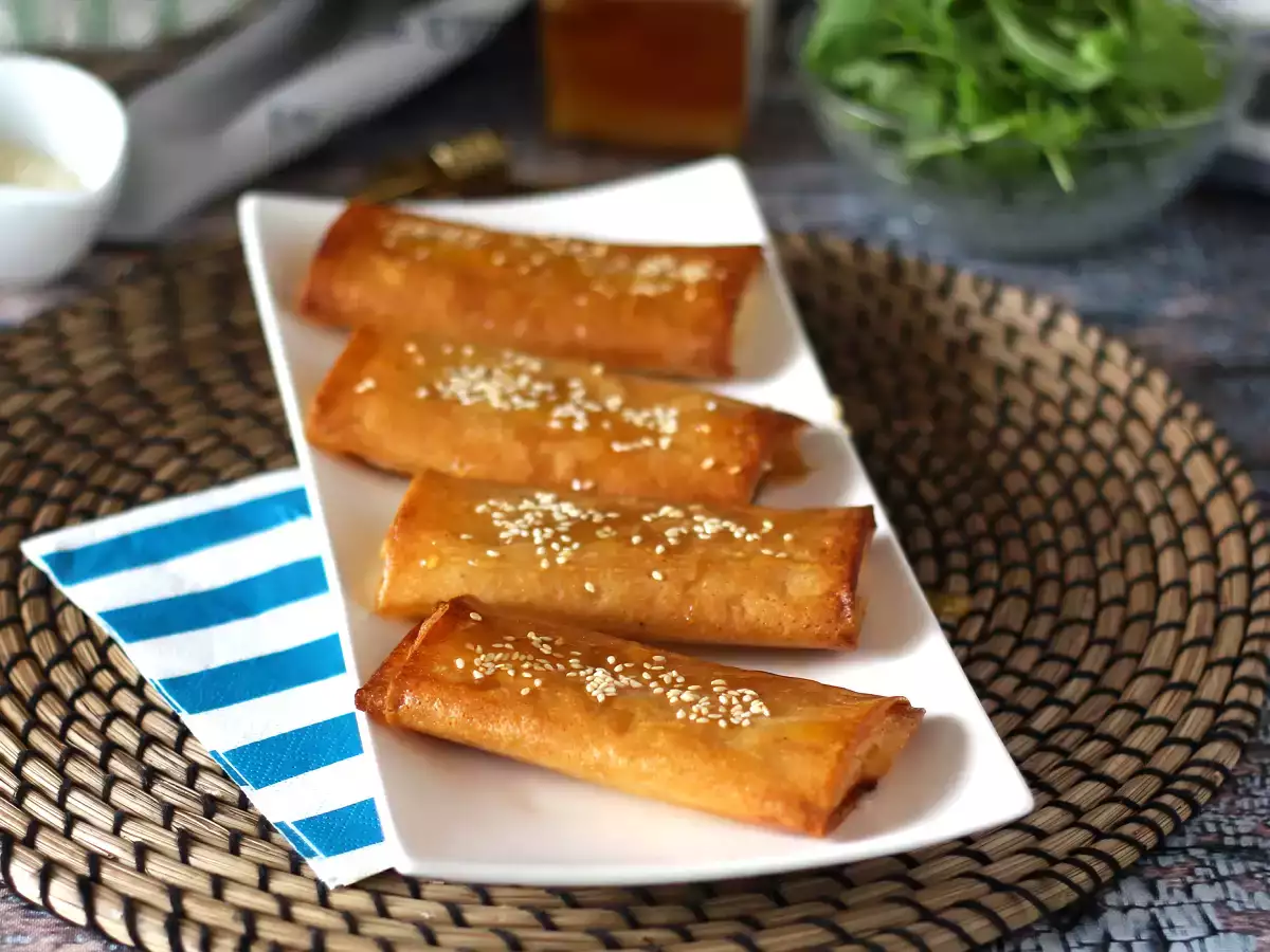 Feta Saganaki, a görög recept a feta-mézes ropogtatnivalókhoz - fotó 2