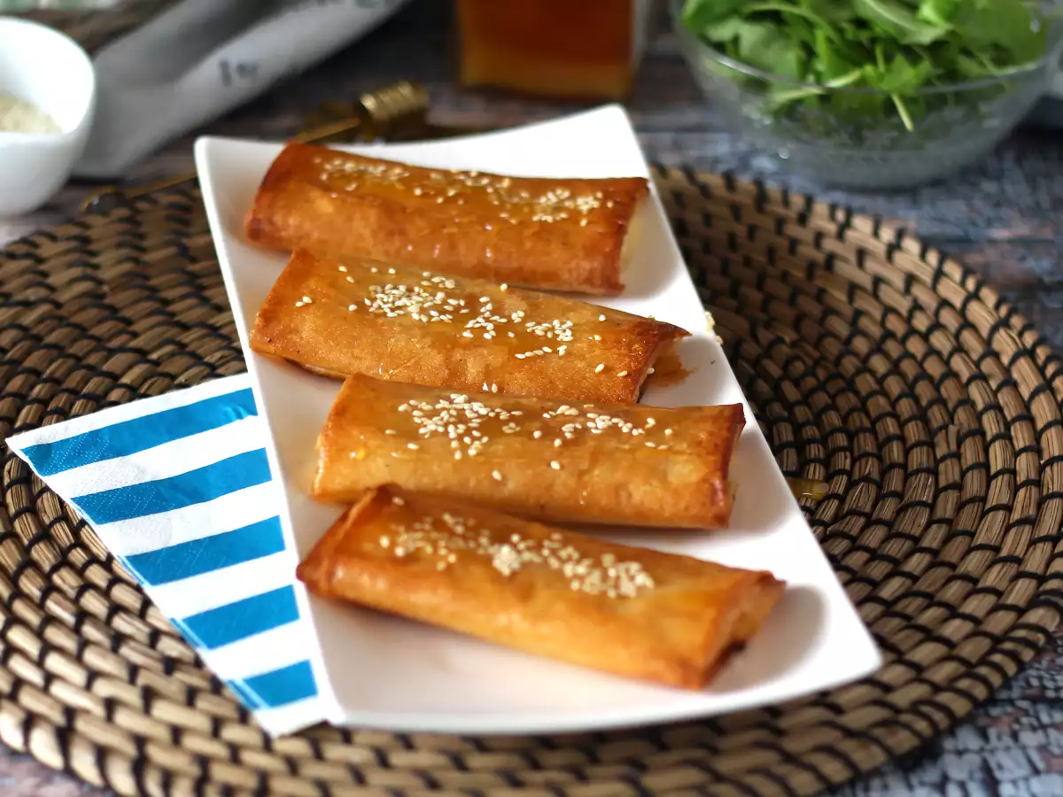 Feta Saganaki, a görög recept a feta-mézes ropogtatnivalókhoz - fotó 5