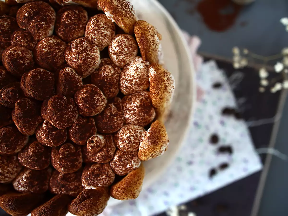 Finom tiramisu-stílusú charlotte tojás nélkül - fotó 5