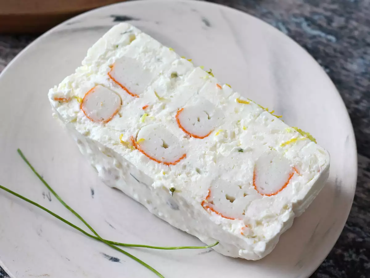 Főzés nélküli surimi-terrine: egyszerű, hideg előétel, tökéletes a nyári időszakra - fotó 2
