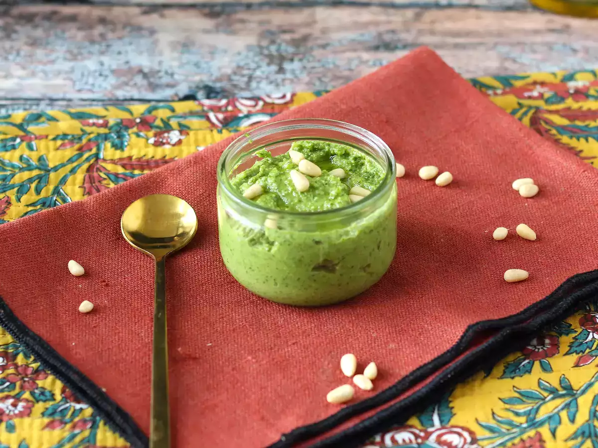 Friss és krémes rukkola pesto 5 perc alatt - fotó 2