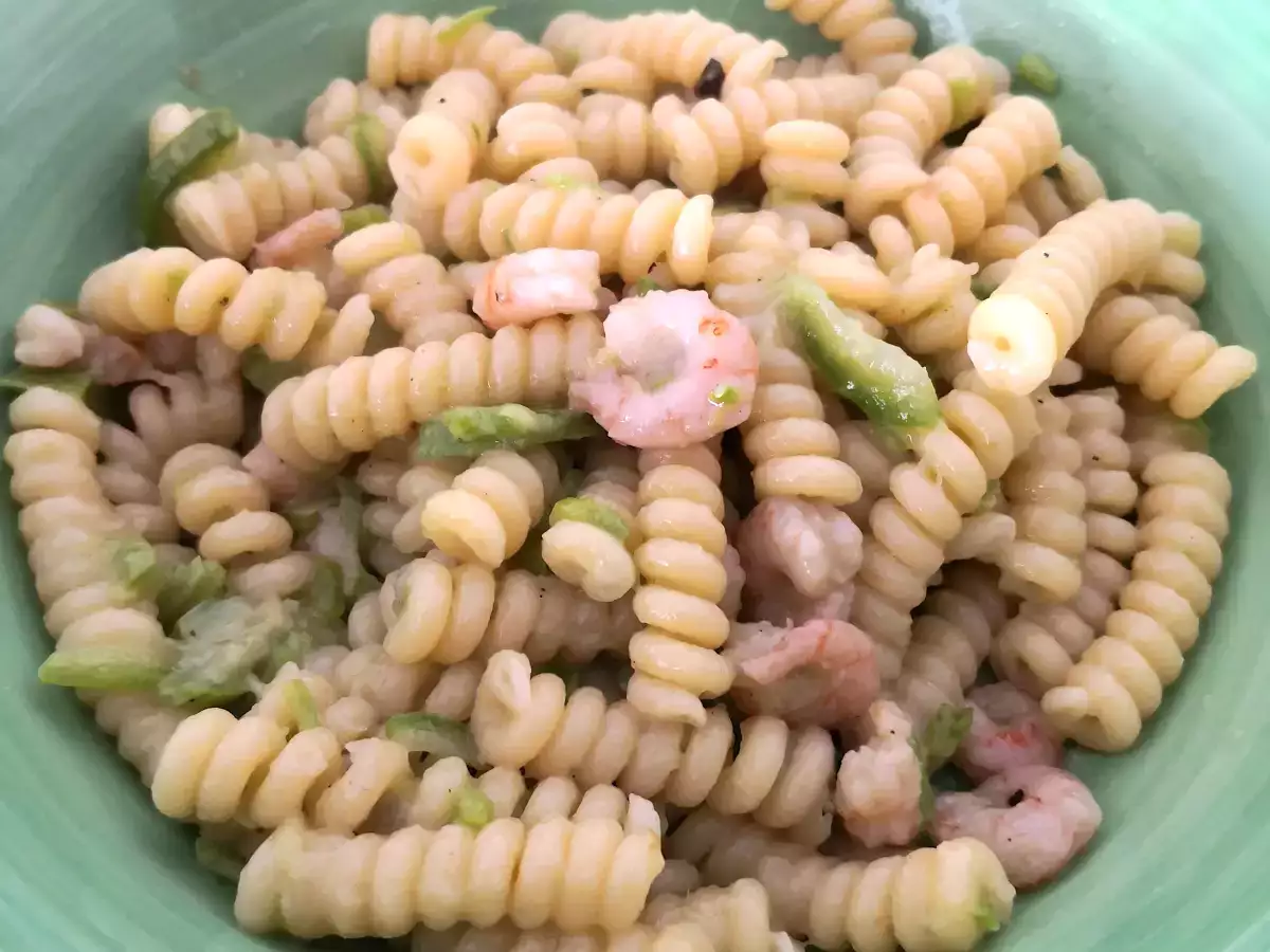 Fusilli cukkinivel, garnélarákkal és gyömbérrel - fotó 2