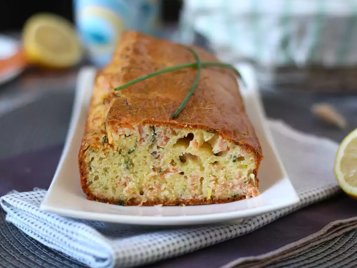 Füstölt lazac, citrom és metélőhagyma torta - fotó 4