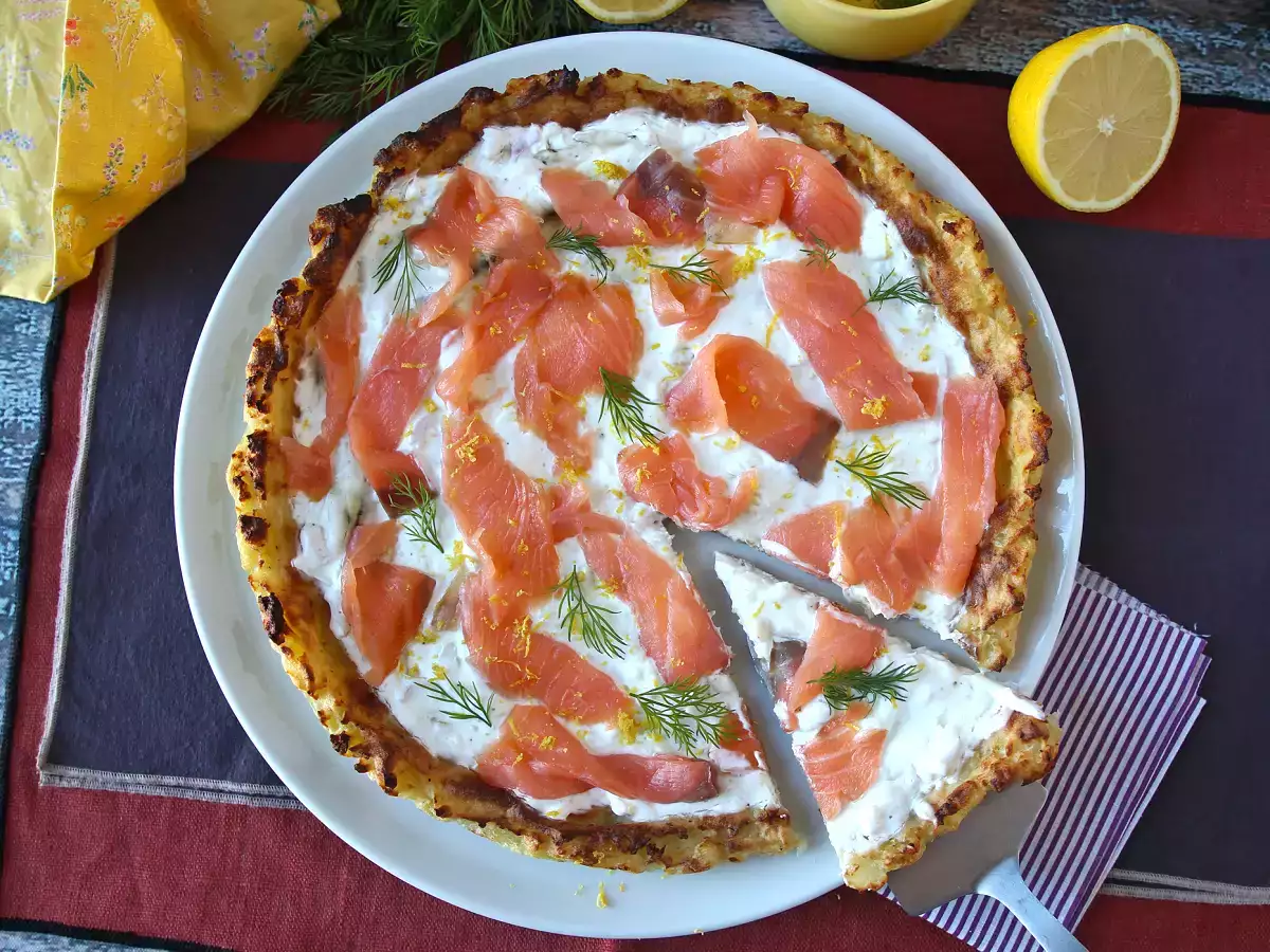 Füstölt lazactorta burgonyás alaplével - fotó 7