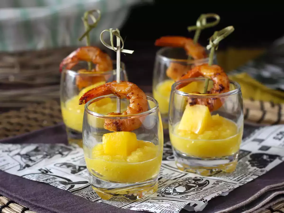 Garnélarák és mangó verrines édes és sós aperitifként