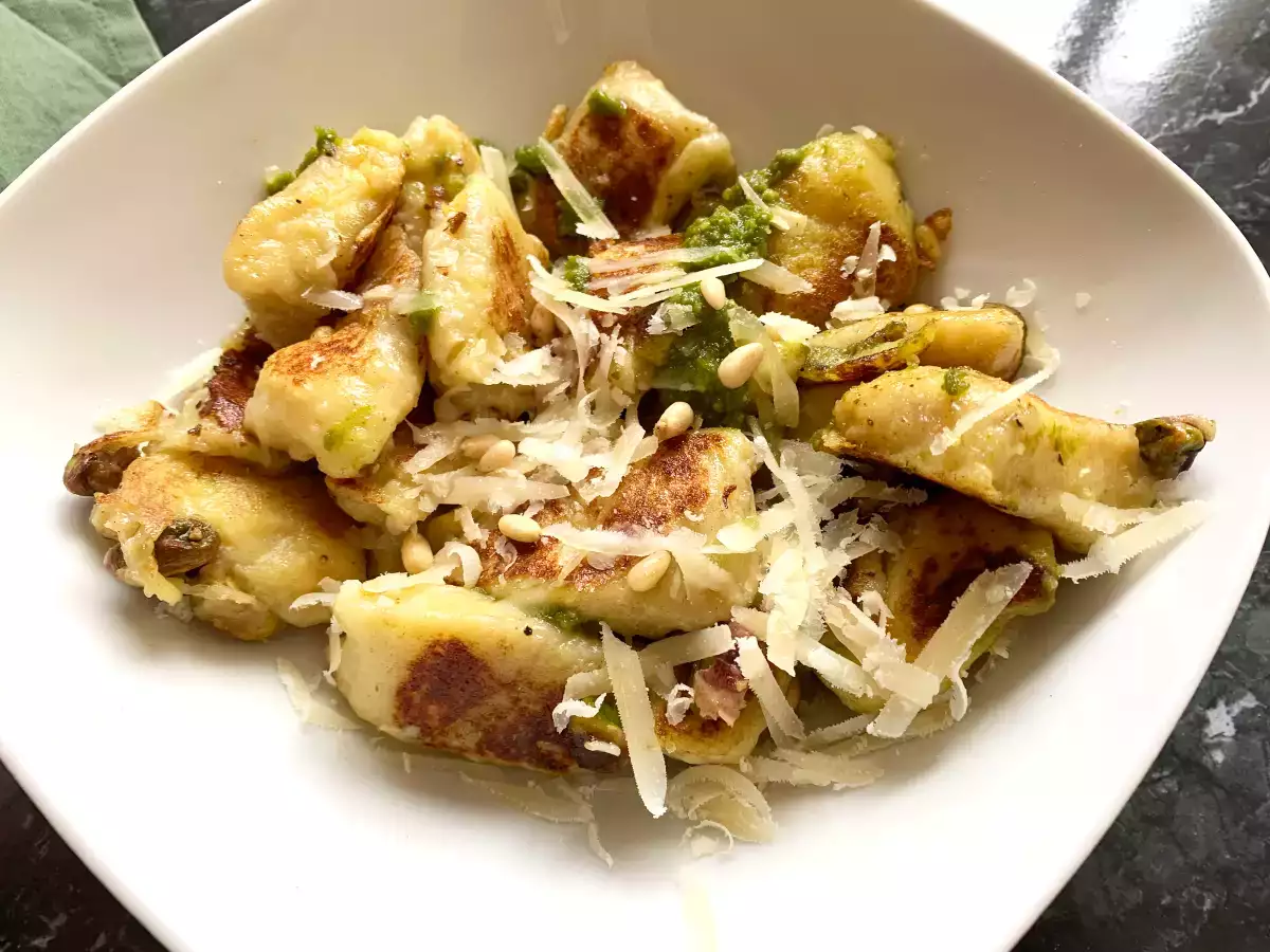 Gnocchi-mozza zöld pestóval - fotó 2